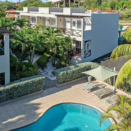 Centraal Gelegen Woning In Curacao
